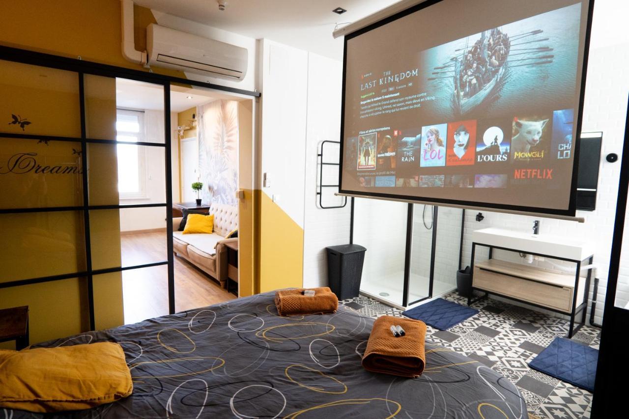 Capsule Premium Balneo & Home Cinema فالنسيان المظهر الخارجي الصورة